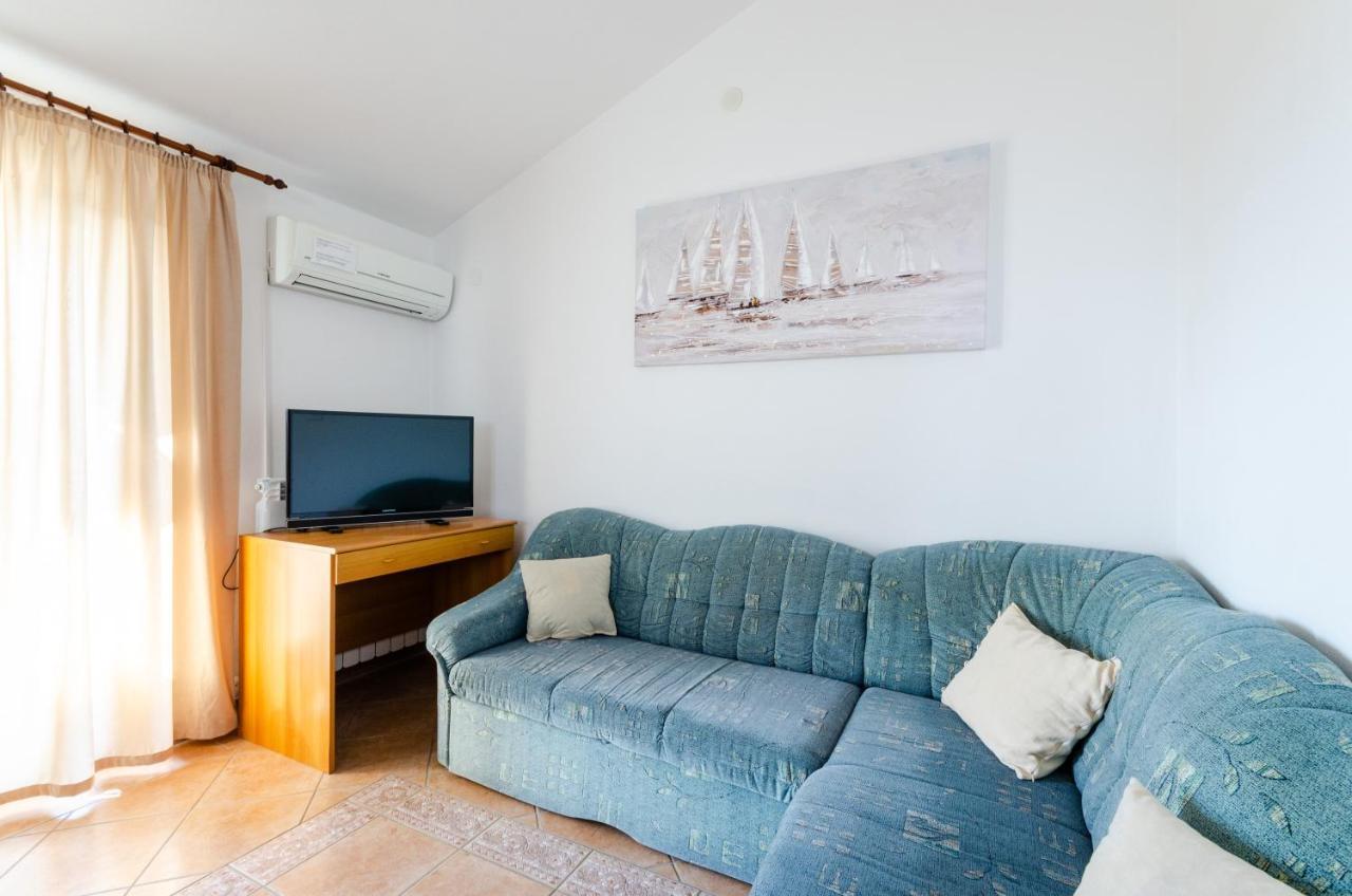 Apartmani Suncica Selce Exterior photo
